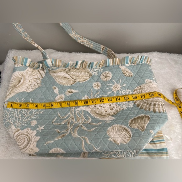 Sea Shell Patterned Blue Quilted Beach Bag with Drawstring Wet Bag - Picture 5 of 7